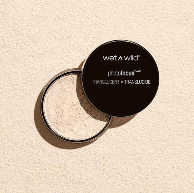 wet n wild Photo Focus Loose Baking Setting Powder, Highlighter Makeup, Fair to Medium & Tan Skin Tones, Translucent
